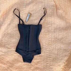SKIMS Black/Onyx Body Corset Bodysuit